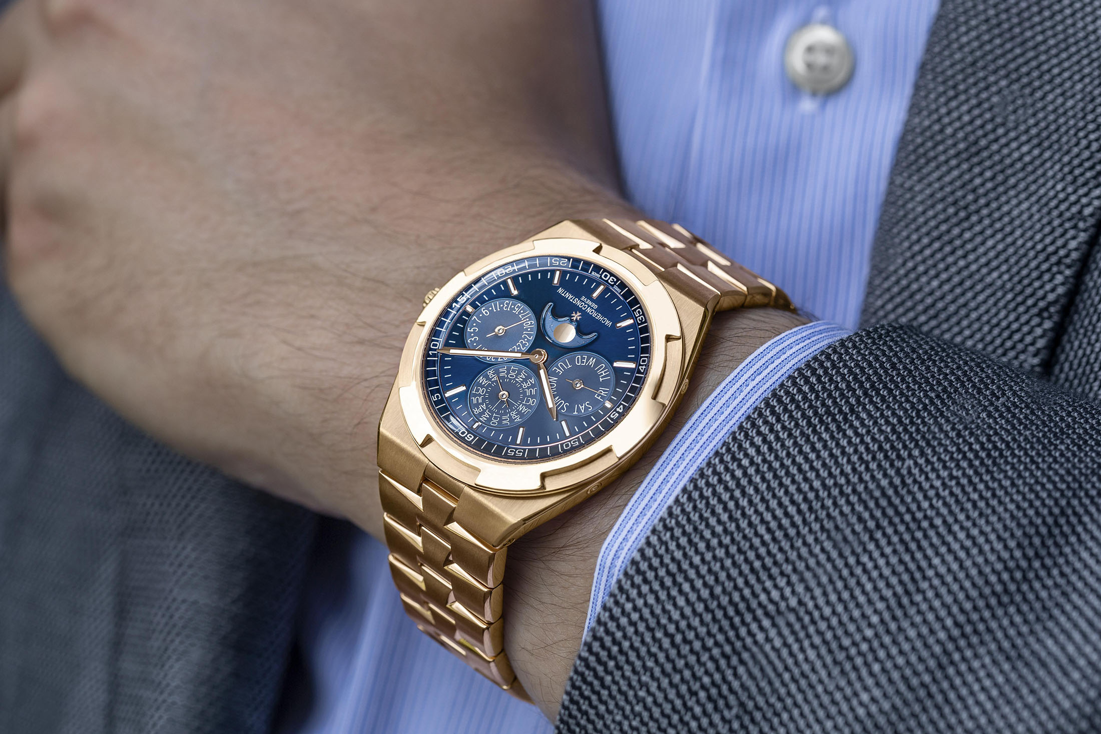 THE VACHERON CONSTANTIN OVERSEAS PERPETUAL CALENDAR ULTRA THIN